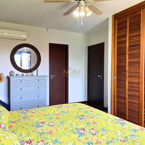 Casa com 518m², 5 dormitórios, 2 suítes, 2 vagas no bairro Praia Grande em Torres para Comprar