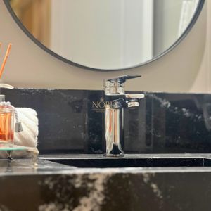 Apartamento com 71m², 2 dormitórios, 1 suíte, 2 vagas no Residencial DI Capri em Torres para Comprar