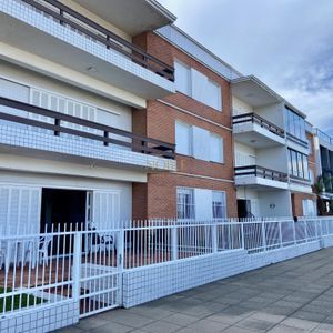 Apartamento com 117m², 3 dormitórios, 1 suíte, 1 vaga no Miramar em Torres para Comprar