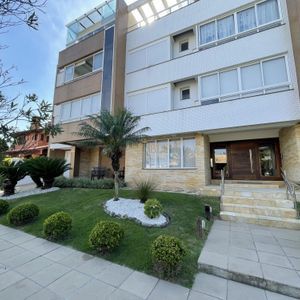 Cobertura com 130m², 2 dormitórios, 1 suíte, 2 vagas no Riviere em Torres para Comprar