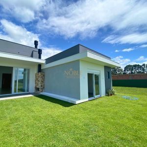 Casa de Condomínio com 206m², 3 dormitórios, 3 suítes, 2 vagas no Reserva das Águas em Torres para Comprar