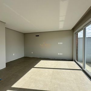 Cobertura com 149m², 3 dormitórios, 3 suítes, 2 vagas no Topazio em Torres para Comprar