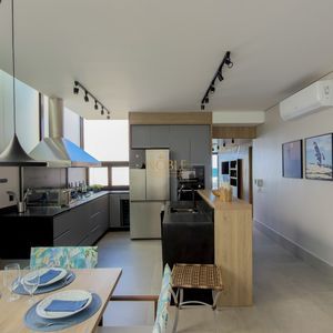 Cobertura com 220m², 3 dormitórios, 3 suítes, 2 vagas no Dona Iris em Torres para Comprar
