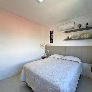 Cobertura com 180m², 3 dormitórios, 1 suíte, 2 vagas no Giverny em Torres para Comprar