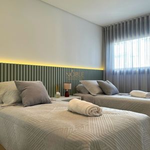 Apartamento com 72m², 2 dormitórios, 1 suíte, 1 vaga no Freedom em Torres para Comprar