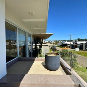 Casa de Condomínio com 444m², 4 dormitórios, 4 suítes, 4 vagas no Reserva das Águas em Torres para Comprar