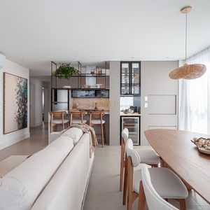 Apartamento com 97m², 2 dormitórios, 2 suítes, 2 vagas no Origem em Torres para Comprar