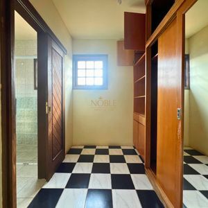 Casa, 6 dormitórios, 1 suíte, 4 vagas no bairro Stan em Torres para Comprar