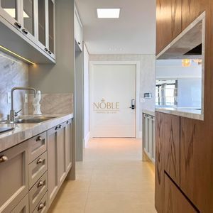 Apartamento com 220m², 4 dormitórios, 4 suítes, 3 vagas no Vitra em Torres para Comprar