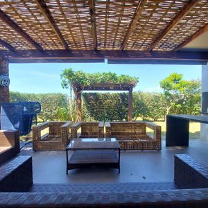 Casa com 210m², 3 dormitórios, 3 suítes, 2 vagas no Ocean Side em Torres para Comprar