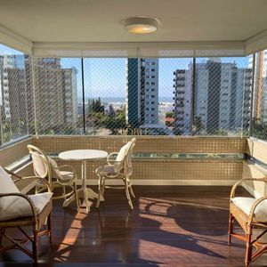 Apartamento com 131m², 3 dormitórios, 1 suíte, 2 vagas no Morada da Praça em Torres para Comprar