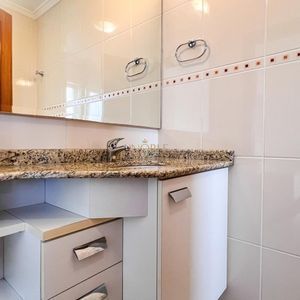 Cobertura com 220m², 3 dormitórios, 3 suítes, 2 vagas no Saint Germain em Torres para Comprar