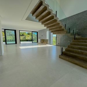 Casa de Condomínio, 4 dormitórios, 4 suítes, 2 vagas no Ocean Side em Torres para Comprar