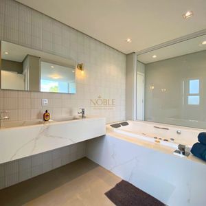 Casa de Condomínio, 4 dormitórios, 4 suítes, 2 vagas no Condomínio Ilhas Park em Torres para Comprar