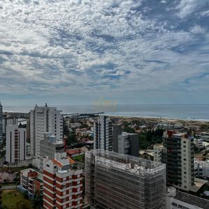 Cobertura com 270m², 3 dormitórios, 3 suítes, 2 vagas no Di milano em Torres para Comprar