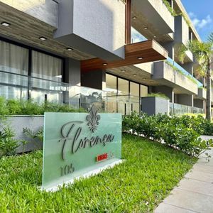 Apartamento com 99m², 2 dormitórios, 2 suítes, 2 vagas no Florença em Torres para Comprar