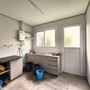 Casa de Condomínio com 357m², 5 dormitórios, 5 suítes, 2 vagas no Ocean Side em Torres para Comprar