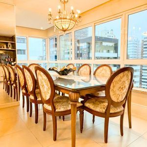 Apartamento com 110m², 3 dormitórios, 1 suíte, 2 vagas no San Pietro em Torres para Comprar