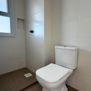 Apartamento com 118m², 3 dormitórios, 3 suítes, 1 vaga no Punta Del Sole em Torres para Comprar