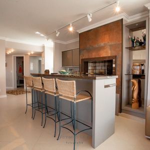 Apartamento com 263m², 4 dormitórios, 4 suítes, 4 vagas no Neptuno em Torres para Comprar