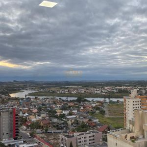 Apartamento com 103m², 3 dormitórios, 3 suítes, 2 vagas no Absoluto em Torres para Comprar