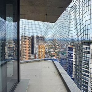Apartamento com 130m², 4 dormitórios, 3 suítes, 3 vagas no Mirage em Torres para Comprar