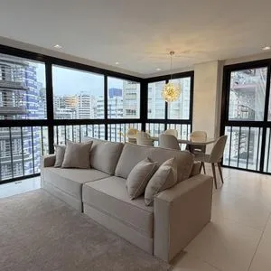 Apartamento com 110m², 3 dormitórios, 1 suíte, 2 vagas no LONDON em Torres para Comprar