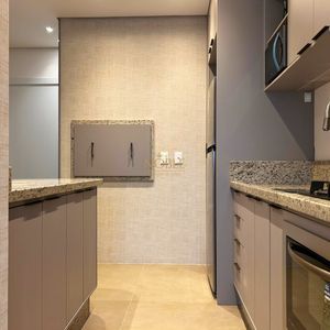 Apartamento com 79m², 2 dormitórios, 2 suítes, 1 vaga no Rosa dos Ventos em Torres para Comprar