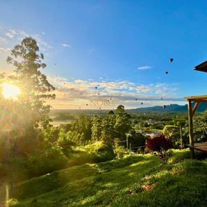 Casa com 1800m², 4 dormitórios, 3 vagas no bairro Centro em Praia Grande para Comprar