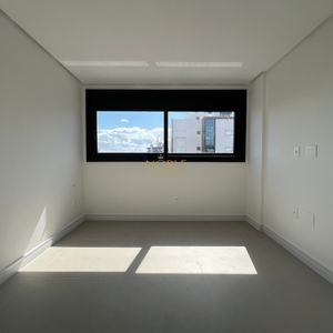 Apartamento com 114m², 3 dormitórios, 3 suítes, 2 vagas no Freedom em Torres para Comprar