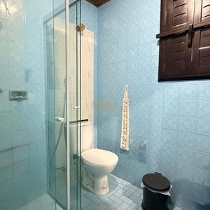 Casa com 88m², 6 dormitórios, 2 suítes, 3 vagas no bairro Praia Grande em Torres para Comprar