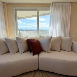 Apartamento com 118m², 3 dormitórios, 2 suítes, 2 vagas no Punta Del Sole em Torres para Comprar