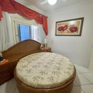 Casa com 500m², 7 dormitórios, 2 suítes, 2 vagas no bairro Centro em Torres para Comprar