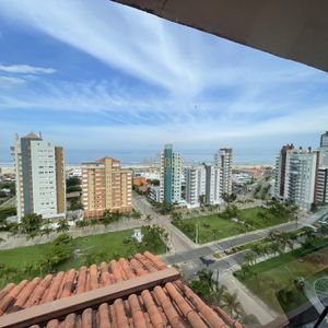 Cobertura com 380m², 4 dormitórios, 3 suítes, 2 vagas no Porto do Sol em Torres para Comprar