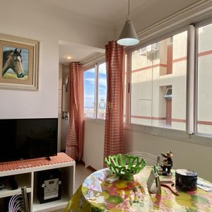 Apartamento, 1 dormitório, 1 suíte, 1 vaga no Água Verde em Torres para Comprar