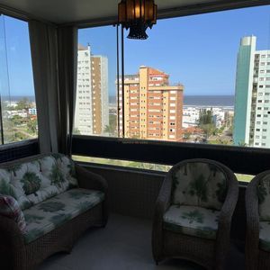 Apartamento com 131m², 3 dormitórios, 1 suíte, 1 vaga no Morada da Praça em Torres para Comprar