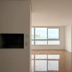 Apartamento com 119m², 3 dormitórios, 3 suítes, 2 vagas no La Vistara em Torres para Comprar