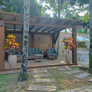 Sobrado com 330m², 3 dormitórios, 1 suíte, 5 vagas no bairro Centenário em Torres para Comprar