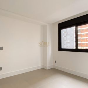 Apartamento com 77m², 2 dormitórios, 2 suítes, 1 vaga no Praça Quatro em Torres para Comprar