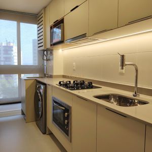 Apartamento com 78m², 2 dormitórios, 1 suíte, 1 vaga no Freedom em Torres para Comprar