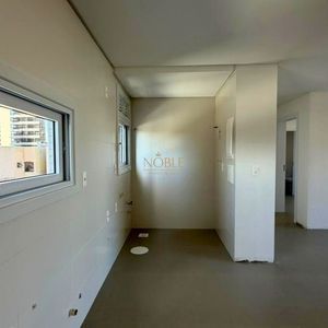 Apartamento com 98m², 2 dormitórios, 2 suítes, 1 vaga no Punta Del Sole em Torres para Comprar