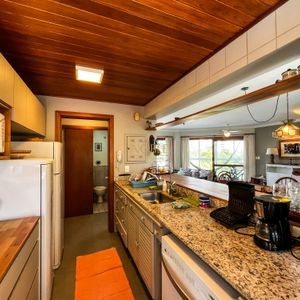 Apartamento com 131m², 3 dormitórios, 3 suítes, 1 vaga no Ilha de Córsica em Torres para Comprar