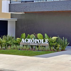 Apartamento com 84m², 2 dormitórios, 1 suíte, 1 vaga no Residencial Acrópole em Torres para Comprar