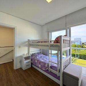 Casa de Condomínio com 187m², 3 dormitórios, 1 suíte, 4 vagas no Reserva das Águas em Torres para Comprar