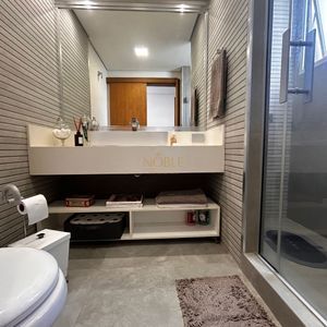 Cobertura com 306m², 4 dormitórios, 2 suítes, 2 vagas no Residencial Furnas em Torres para Comprar