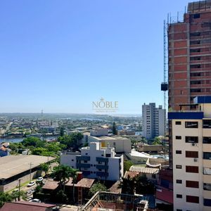 Apartamento com 91m², 2 dormitórios, 2 suítes, 2 vagas no Toronto em Torres para Comprar