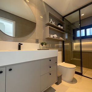 Casa de Condomínio com 240m², 4 dormitórios, 4 suítes, 2 vagas no Reserva das Águas em Torres para Comprar