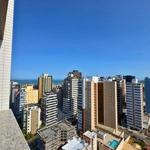 Apartamento com 98m², 2 dormitórios, 2 suítes, 2 vagas no Punta Del Sole em Torres para Comprar