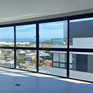 Apartamento com 33m², 1 dormitório, 1 vaga no Majestic Residencial em Torres para Comprar