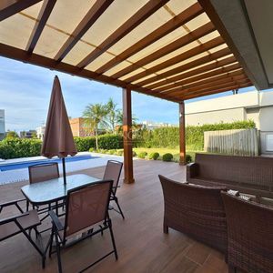 Casa de Condomínio com 187m², 3 dormitórios, 1 suíte, 4 vagas no Reserva das Águas em Torres para Comprar